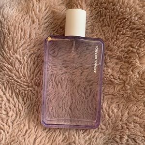 Ariana Grande God is a Women